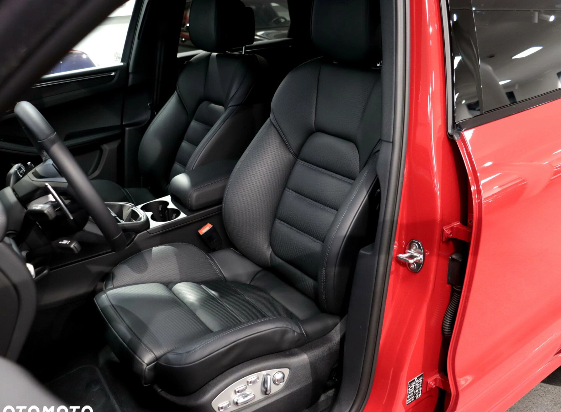 Porsche Macan cena 359000 przebieg: 2394, rok produkcji 2023 z Katowice małe 436